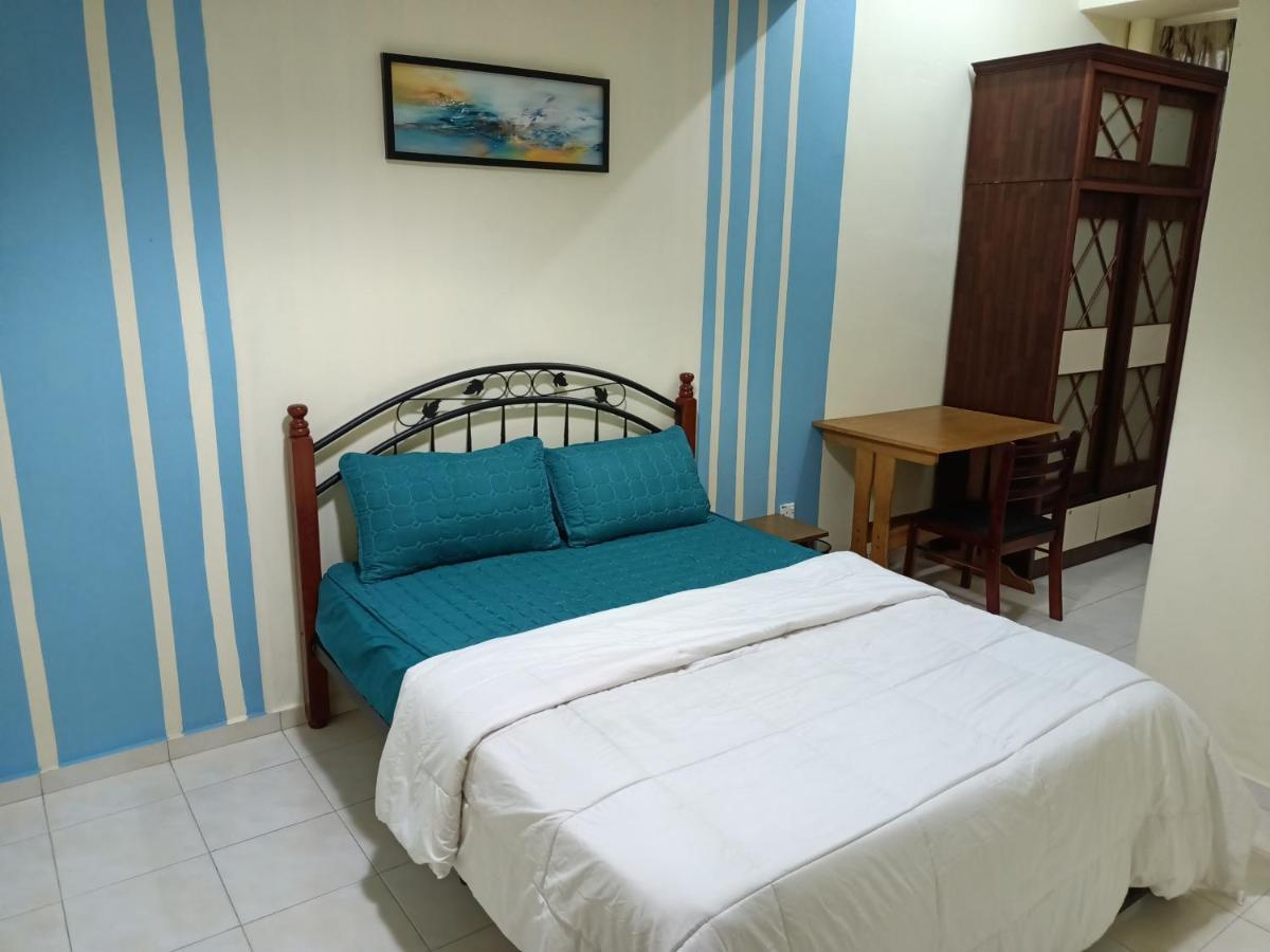 Oyo Home 90419 Sahar Guesthouse Malacca Exterior photo